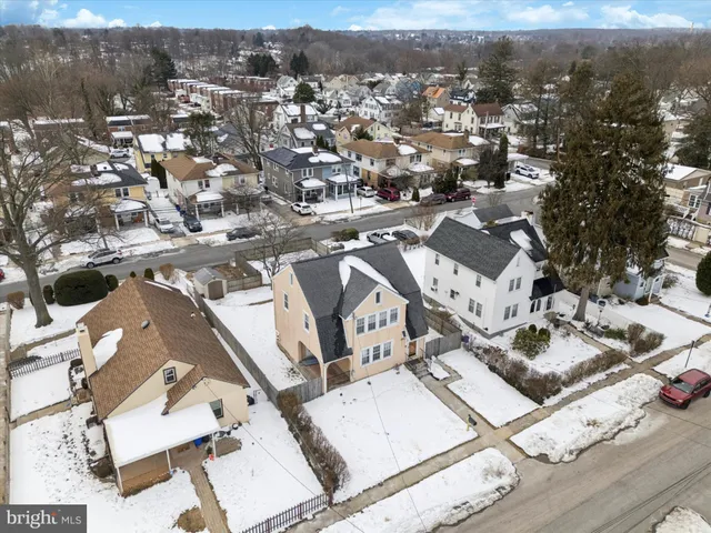 $375,000 | 450 Childs Avenue, Drexel Hill, PA 19026