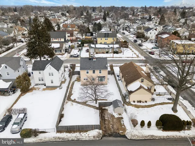 $375,000 | 450 Childs Avenue, Drexel Hill, PA 19026