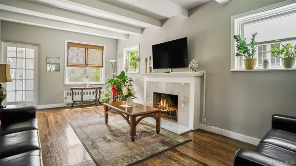 $829,000 | 156 Forster Avenue, Fleetwood, NY 10552