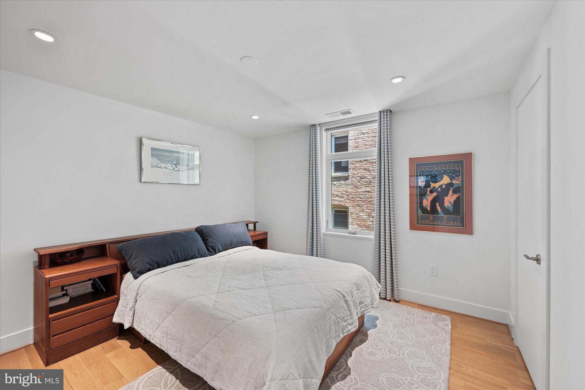 2225 California Street Northwest, Unit 402 Washington, DC 20008 - Photo 25 of 31 Bedroom #3