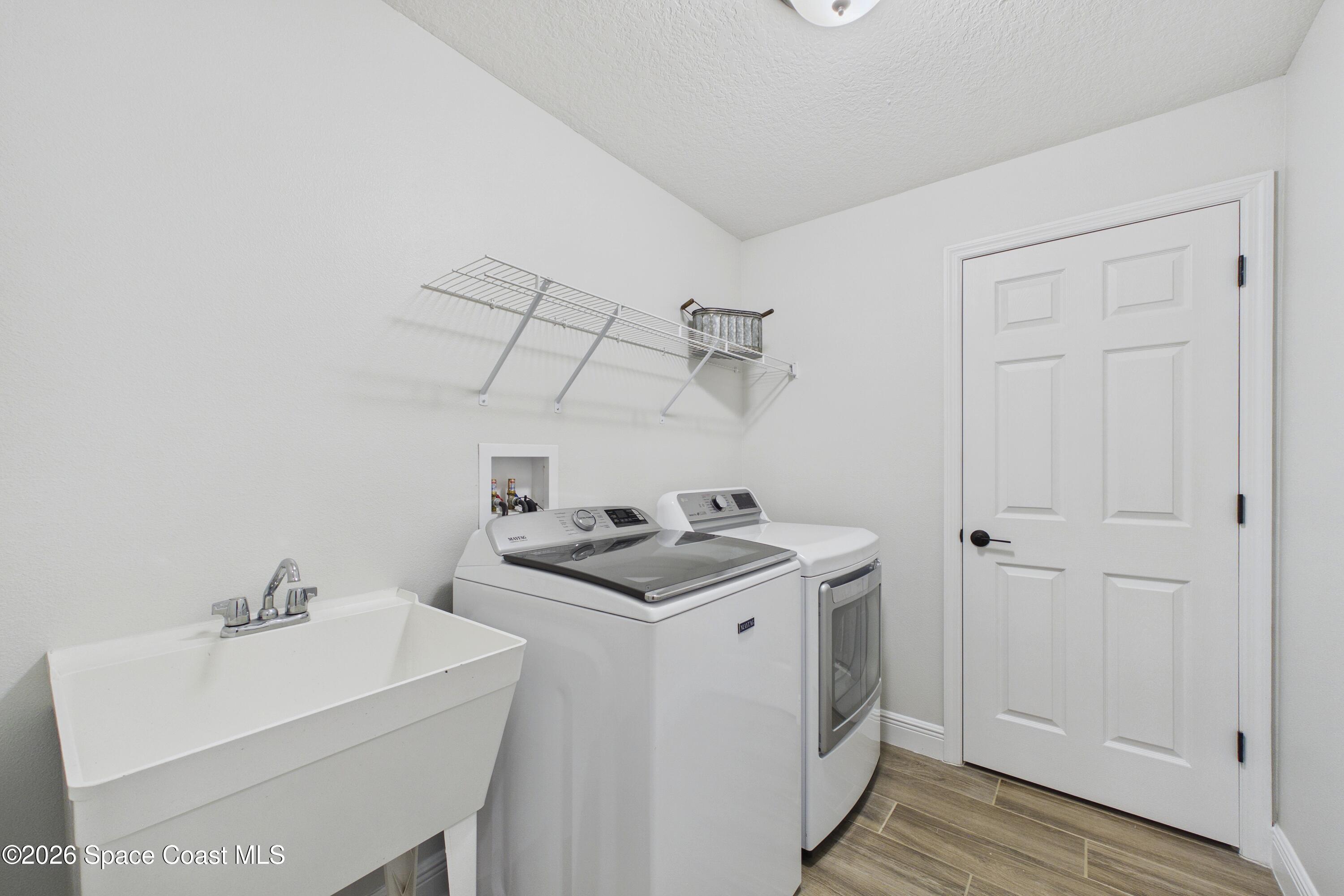 4162 Ruthann Circle Melbourne, FL 32934 - Photo 24 of 83 56-print-CAM06657G6-PR0006-STILL092