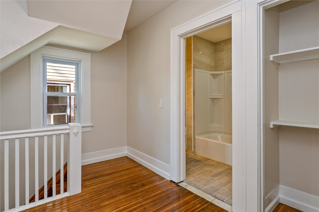 770 Genesee Park Boulevard Rochester, NY 14619 - Photo 19 of 48