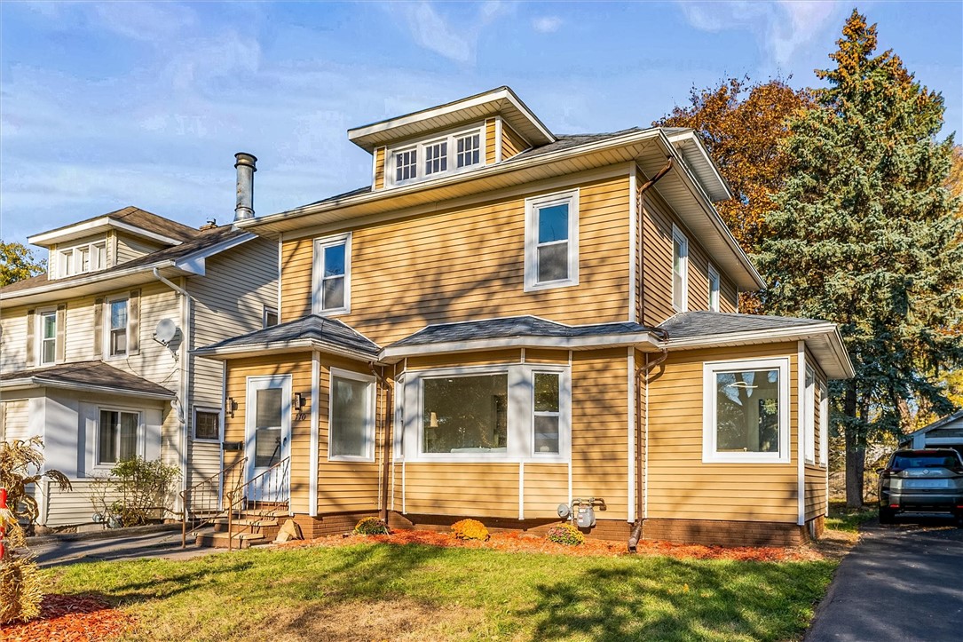 770 Genesee Park Boulevard Rochester, NY 14619 - Photo 3 of 48