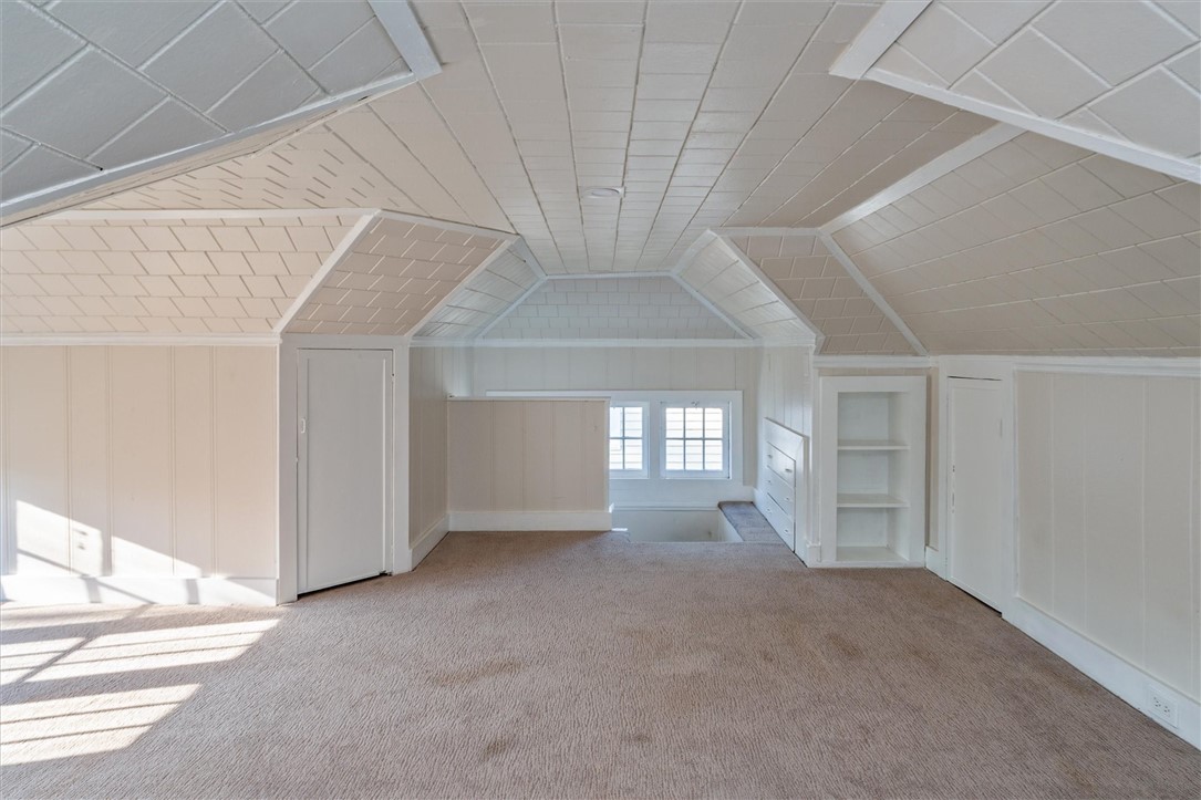 770 Genesee Park Boulevard Rochester, NY 14619 - Photo 32 of 48