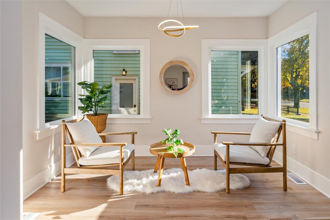 770 Genesee Park Boulevard Rochester, NY 14619 - Photo 8 of 48