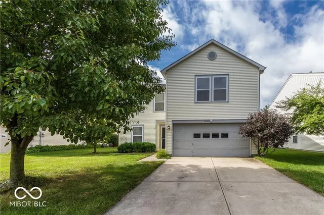 $2,200 | 10345 Lee Stewart Lane, Fishers, IN 46038