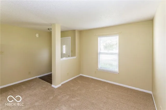 $2,200 | 10345 Lee Stewart Lane, Fishers, IN 46038