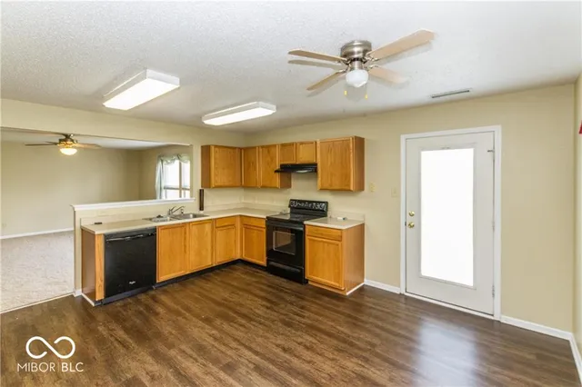 $2,200 | 10345 Lee Stewart Lane, Fishers, IN 46038