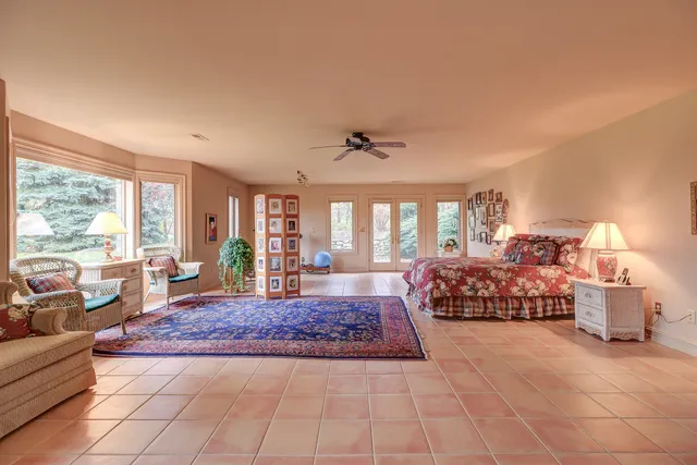 $899,900 | 17619 Grandview Drive, Sterling, IL 61081