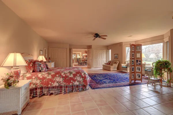 $899,900 | 17619 Grandview Drive, Sterling, IL 61081