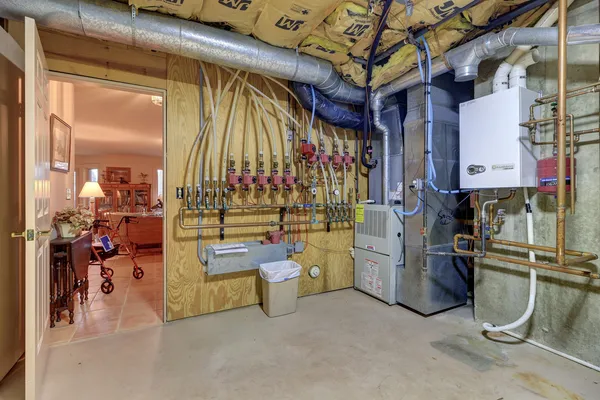 $899,900 | 17619 Grandview Drive, Sterling, IL 61081