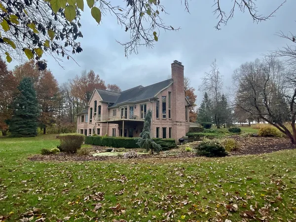 $899,900 | 17619 Grandview Drive, Sterling, IL 61081