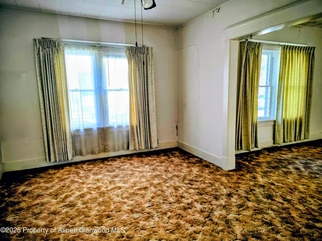 en empty room with window