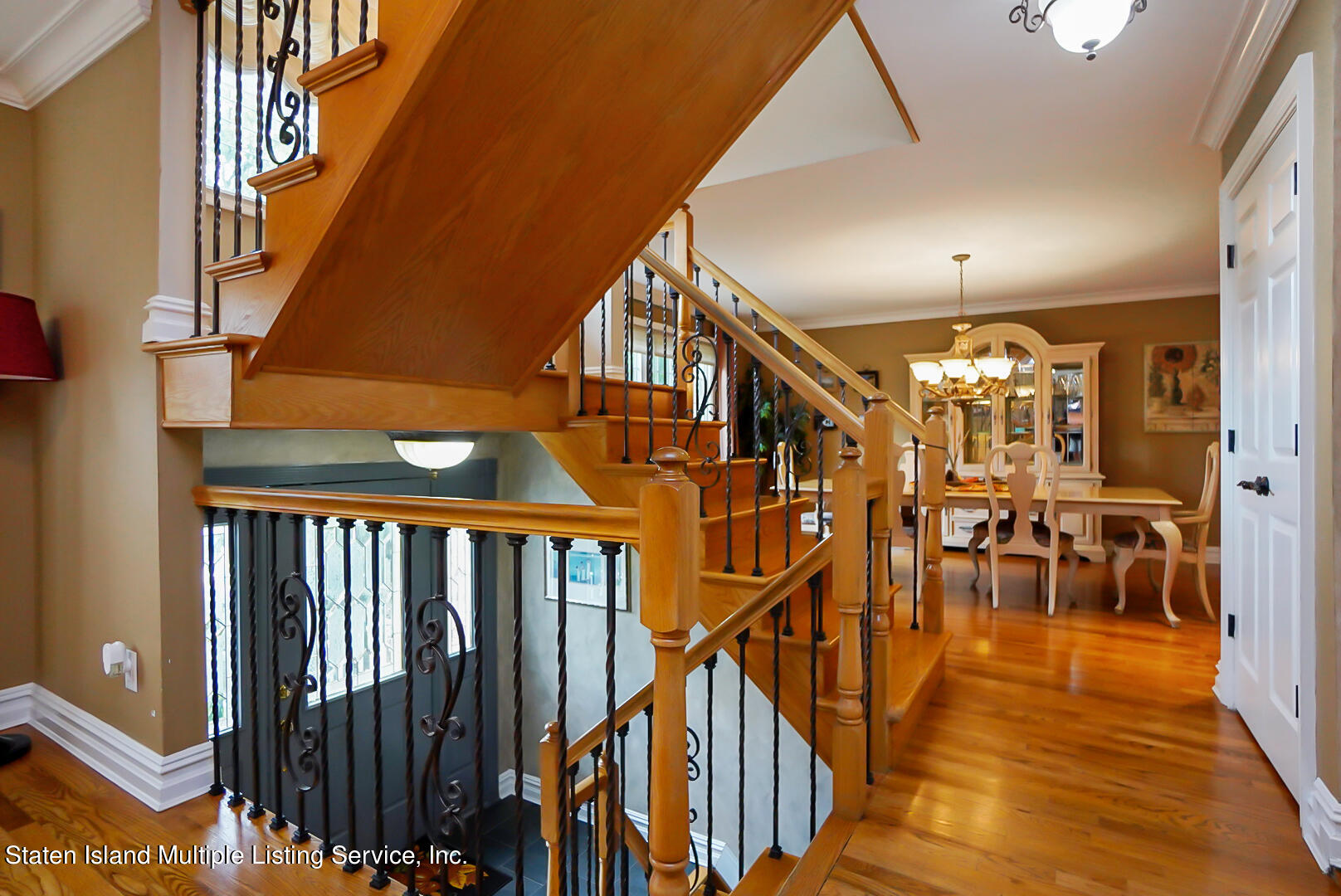 69 Highland Road Staten Island, NY 10308 - Photo 9 of 41 (9) HALLWAY