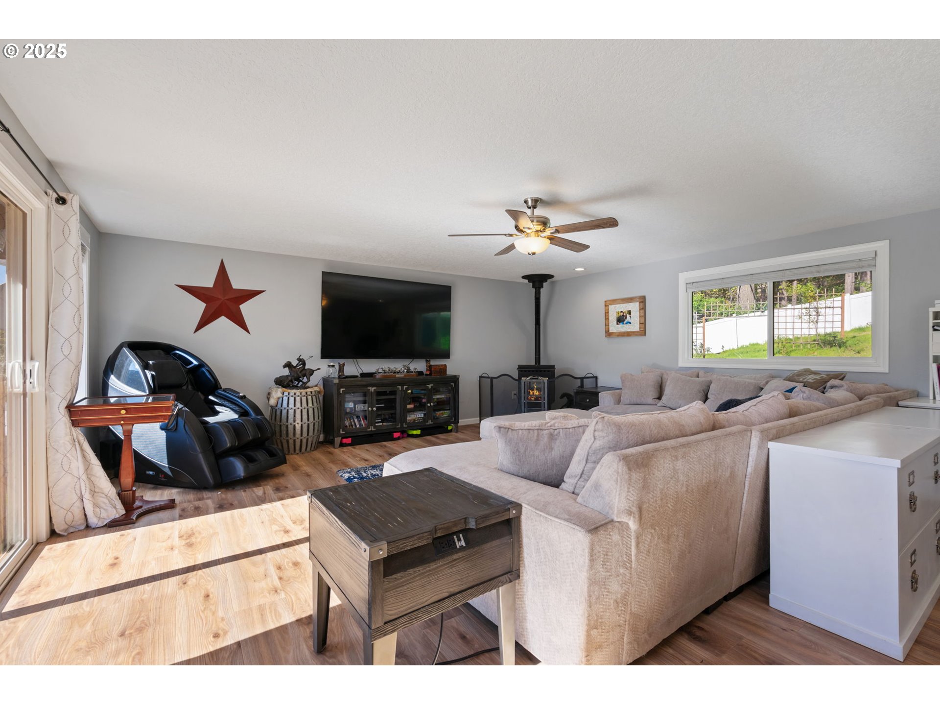 21303 Southwest Hells Canyon Road Sherwood, OR 97140 - Photo 10 of 47