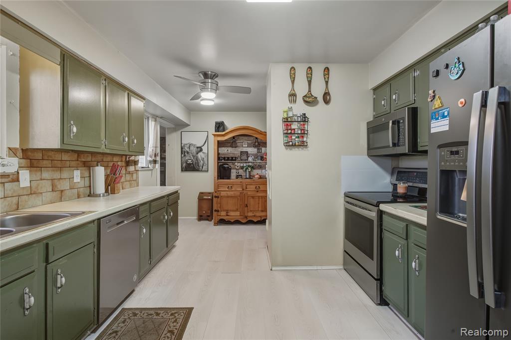 11033 Carr Road Davison, MI 48423 - Photo 10 of 37