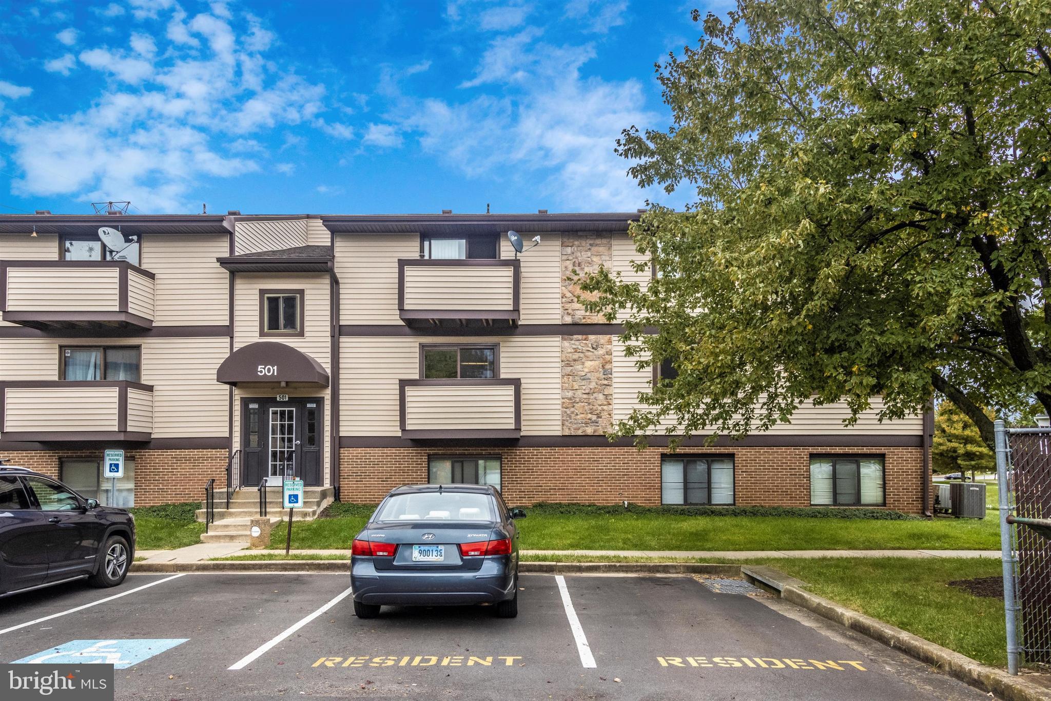 501 H Heather Ridge Drive, Unit 8H Frederick, MD 21702 - Photo 1 of 28 Updated Condo - Shows Beautifully