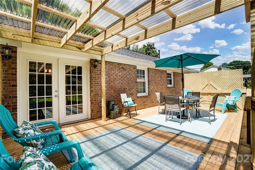 13665 Idlewild Road Matthews, NC 28105 - Photo 1 of 40 Gallery Image 1