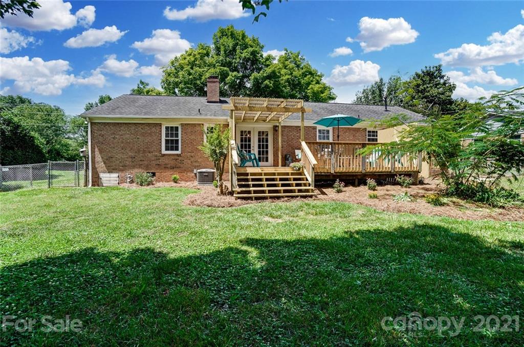 13665 Idlewild Road Matthews, NC 28105 - Photo 36 of 40 Gallery Image 36