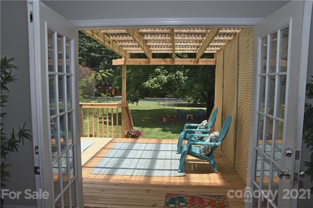 13665 Idlewild Road Matthews, NC 28105 - Photo 10 of 40 Gallery Image 10