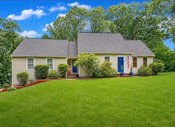 $5,000 | 31 Woodside Circle, Sturbridge, MA 01566