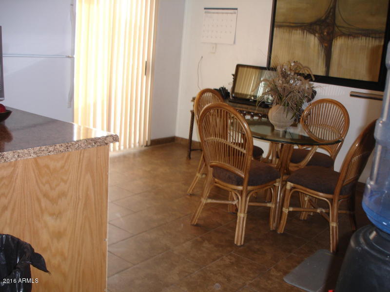 5601 West Berkeley Road Phoenix, AZ 85035 - Photo 4 of 16 Berkeley dining