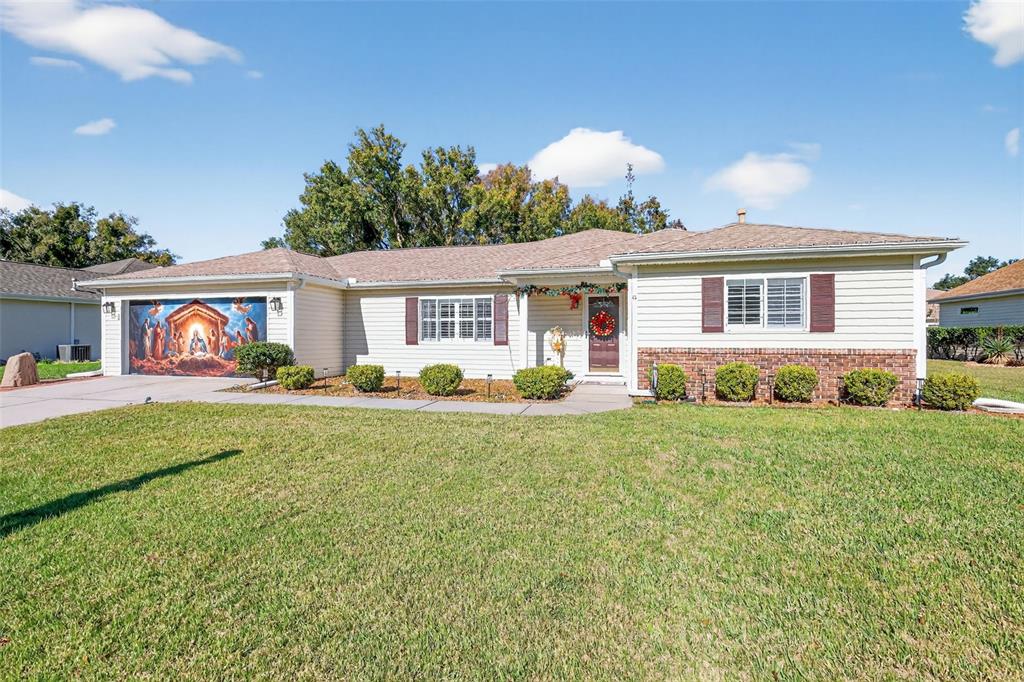 9811 Southeast 138th Loop Summerfield, FL 34491 - Photo 3 of 32