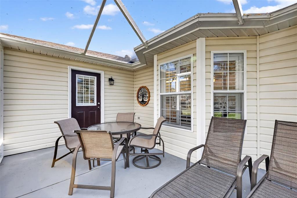 9811 Southeast 138th Loop Summerfield, FL 34491 - Photo 7 of 32