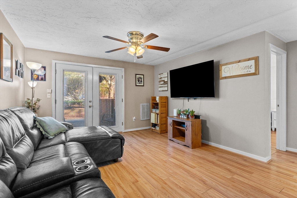 189 Littleton Road, Unit 28 Chelmsford, MA 01824 - Photo 6 of 30 Gallery Image 6