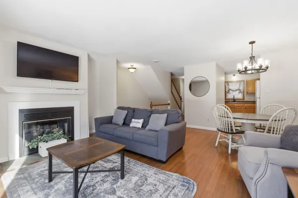 $340,000 | 10 Chester Lane, Unit 4, Enfield, NH 03748