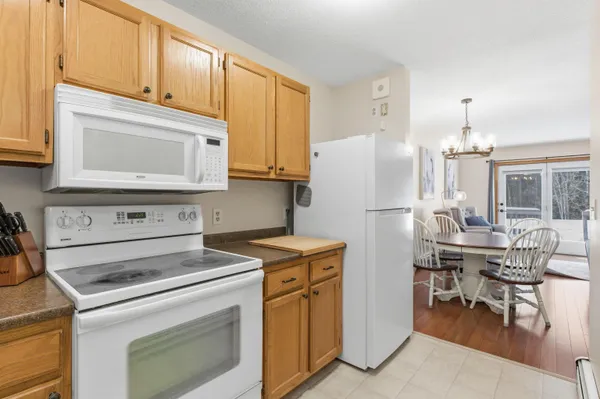 $340,000 | 10 Chester Lane, Unit 4, Enfield, NH 03748