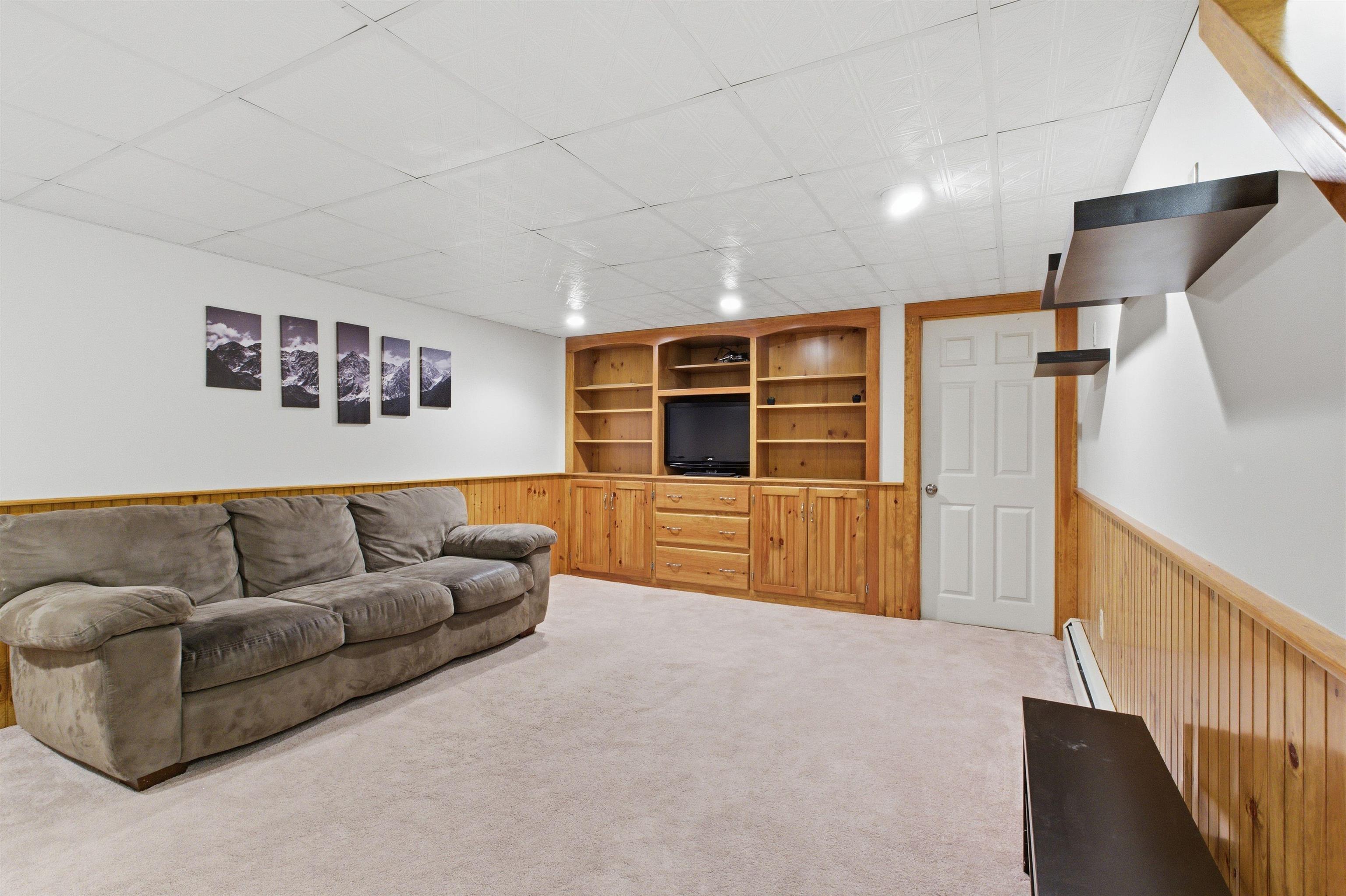 10 Chester Lane, Unit 4 Enfield, NH 03748 - Photo 26 of 46