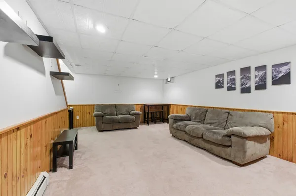 $340,000 | 10 Chester Lane, Unit 4, Enfield, NH 03748