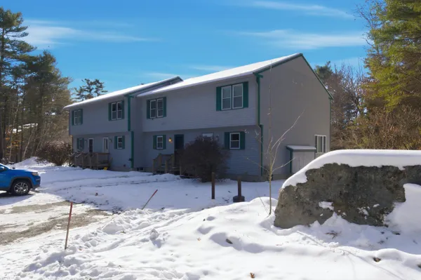 $340,000 | 10 Chester Lane, Unit 4, Enfield, NH 03748
