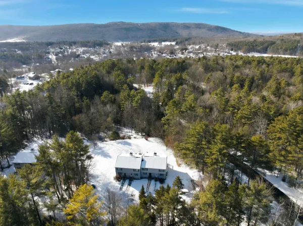 $340,000 | 10 Chester Lane, Unit 4, Enfield, NH 03748