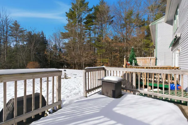 $340,000 | 10 Chester Lane, Unit 4, Enfield, NH 03748