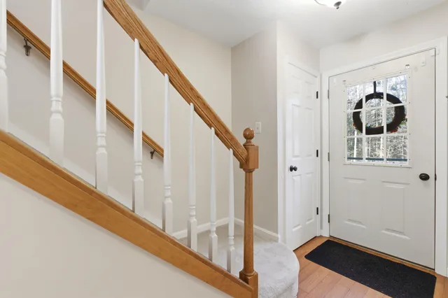 $365,000 | 10 Chester Lane, Unit 4, Enfield, NH 03748