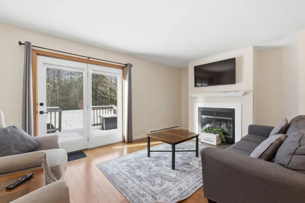 $340,000 | 10 Chester Lane, Unit 4, Enfield, NH 03748