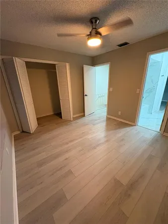 $1,800 | 13870 Stone Mill Way, Tampa, FL 33613