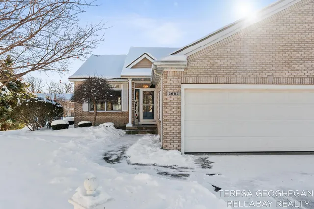 $376,000 | 2662 Cedargrove Court, Unit 26, Jenison, MI 49428