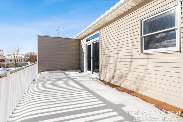 $376,000 | 2662 Cedargrove Court, Unit 26, Jenison, MI 49428