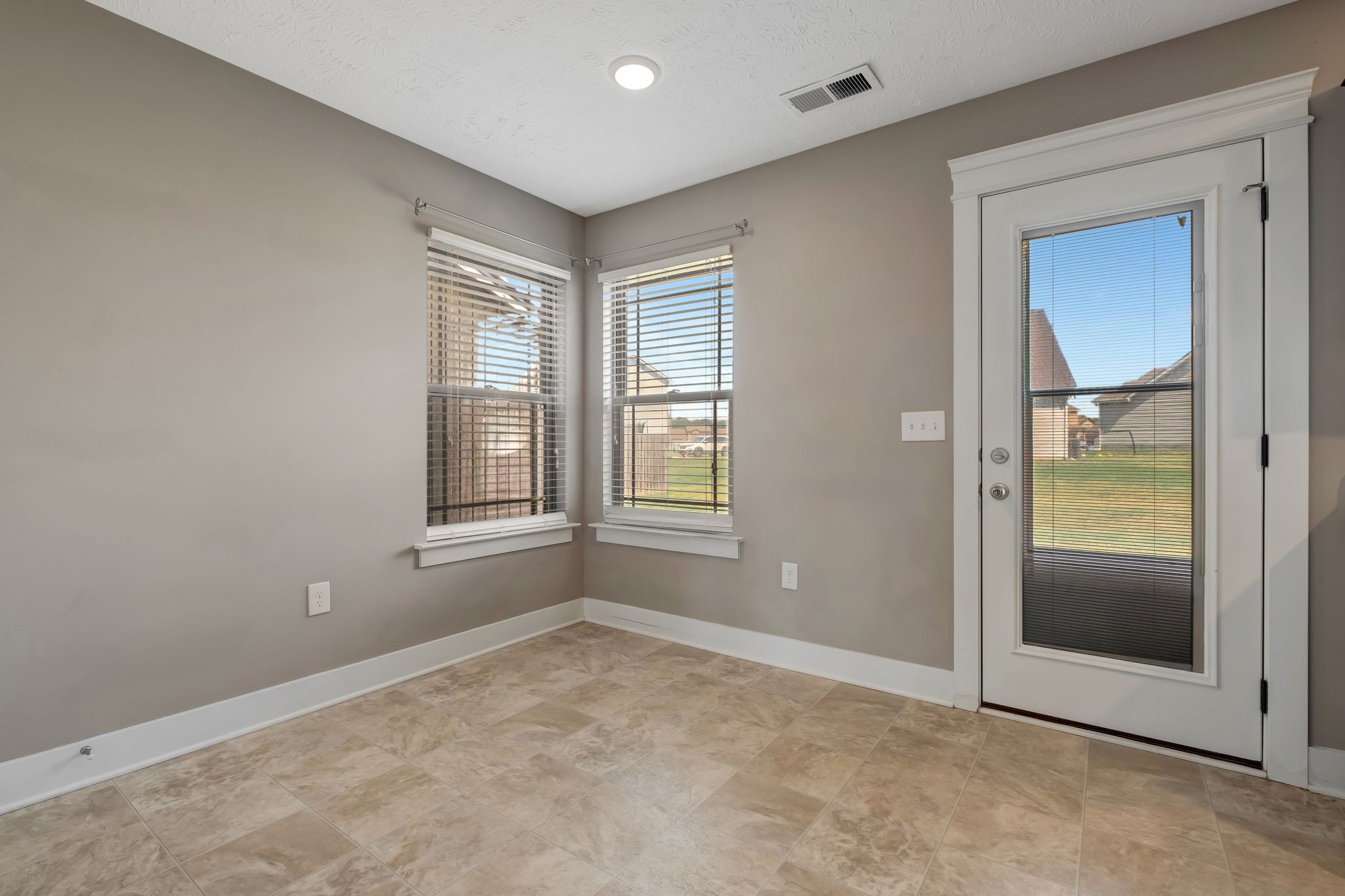 2065 Hickory Ridge Road Lebanon, TN 37087 - Photo 9 of 32 Gallery Image 9