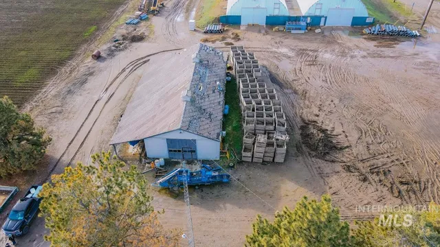 $1,800,000 | 5387 Highway 201, Ontario, OR 97914