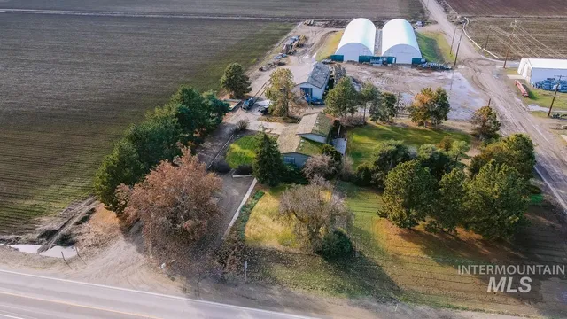 $1,800,000 | 5387 Highway 201, Ontario, OR 97914