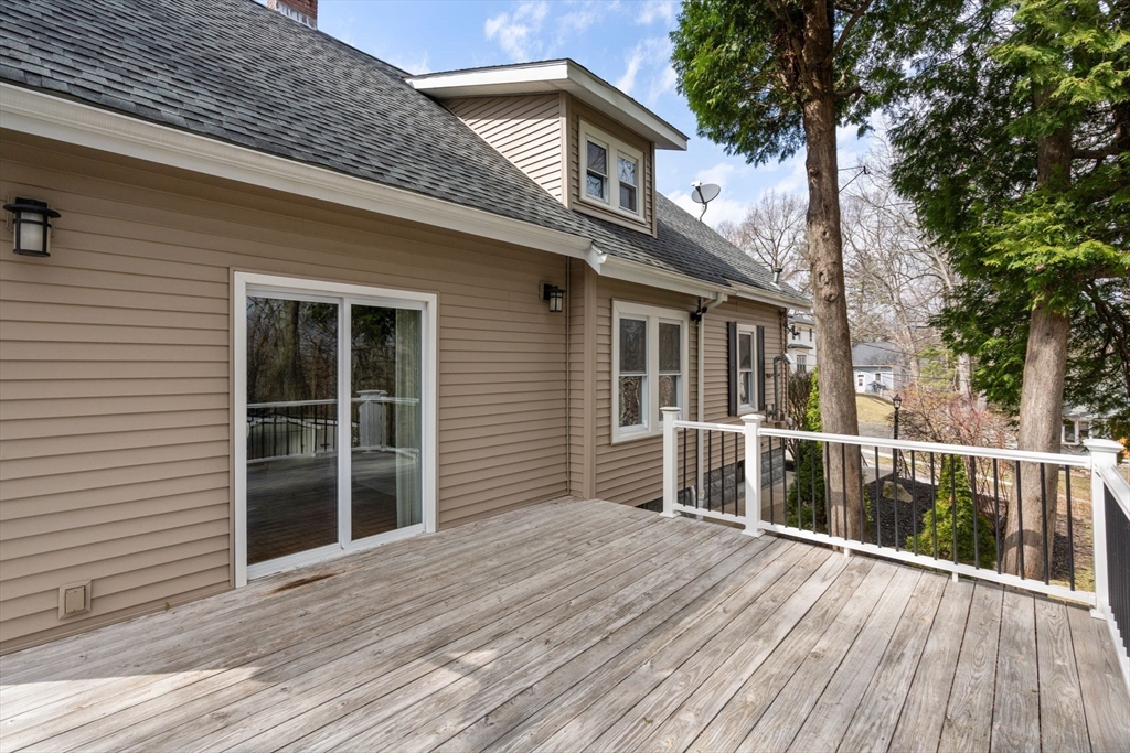 11 Balder Road Worcester, MA 01605 - Photo 7 of 34