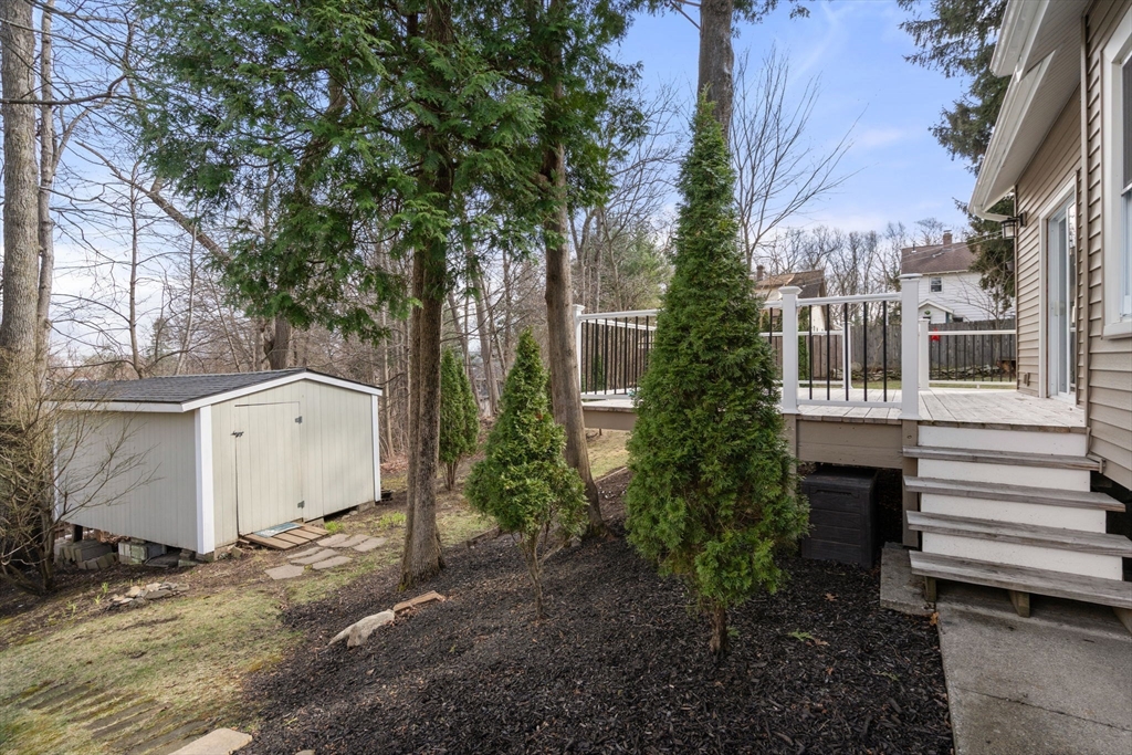 11 Balder Road Worcester, MA 01605 - Photo 8 of 34