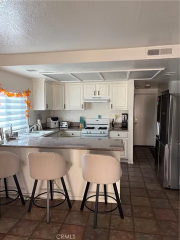 $1,000 | 1148 West Cornell Street, Rialto, CA 92376