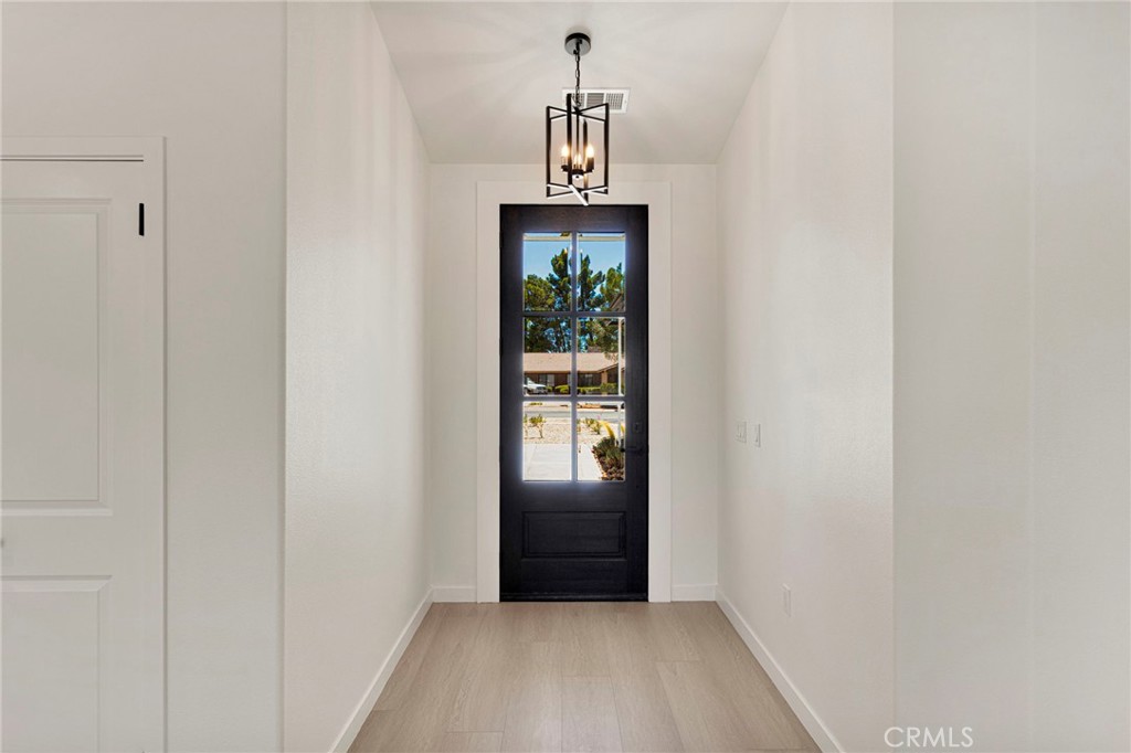 20112 Sahale Road Apple Valley, CA 92307 - Photo 8 of 67