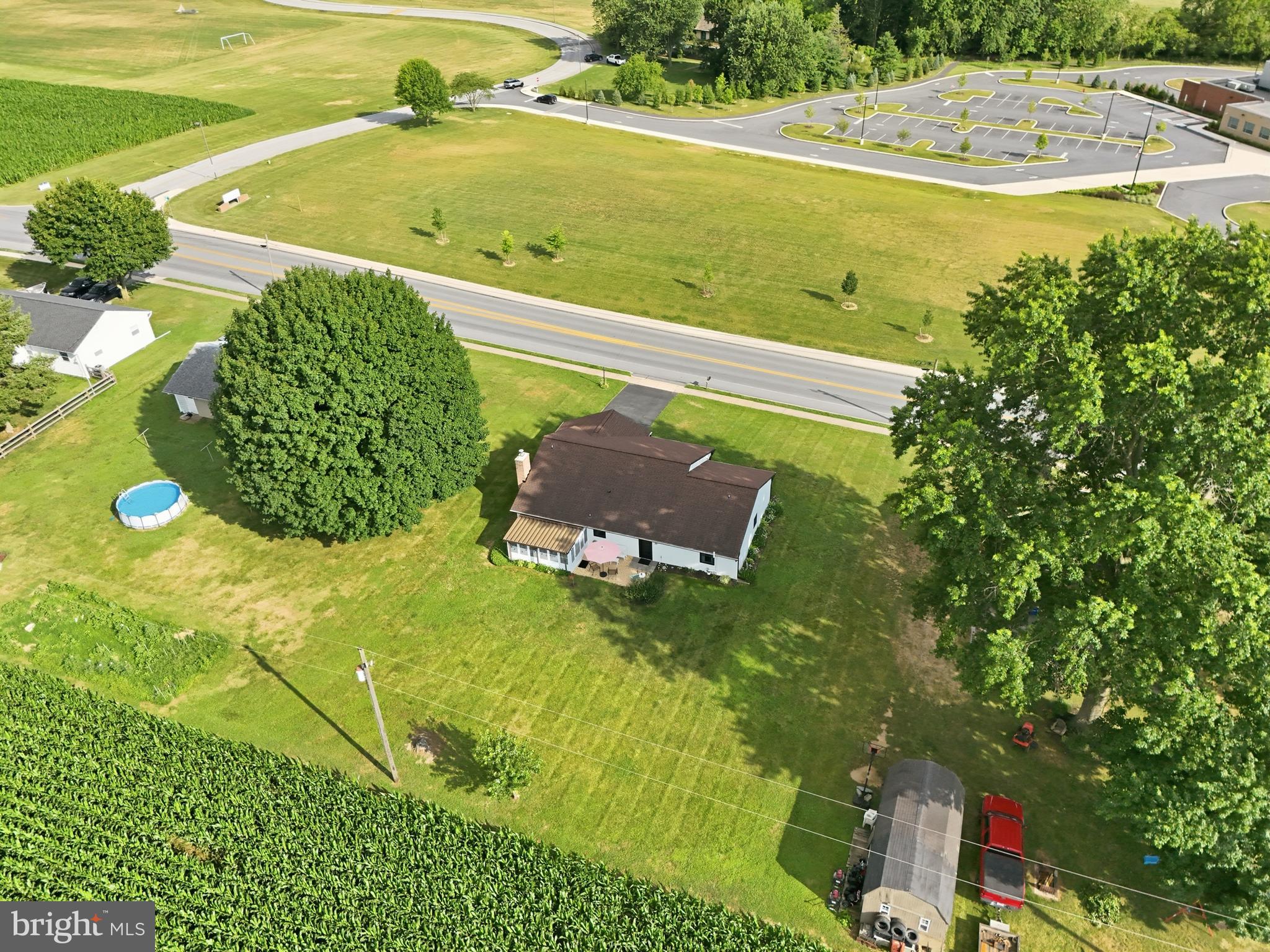 1739 Pioneer Road Lancaster, PA 17602 - Photo 48 of 55