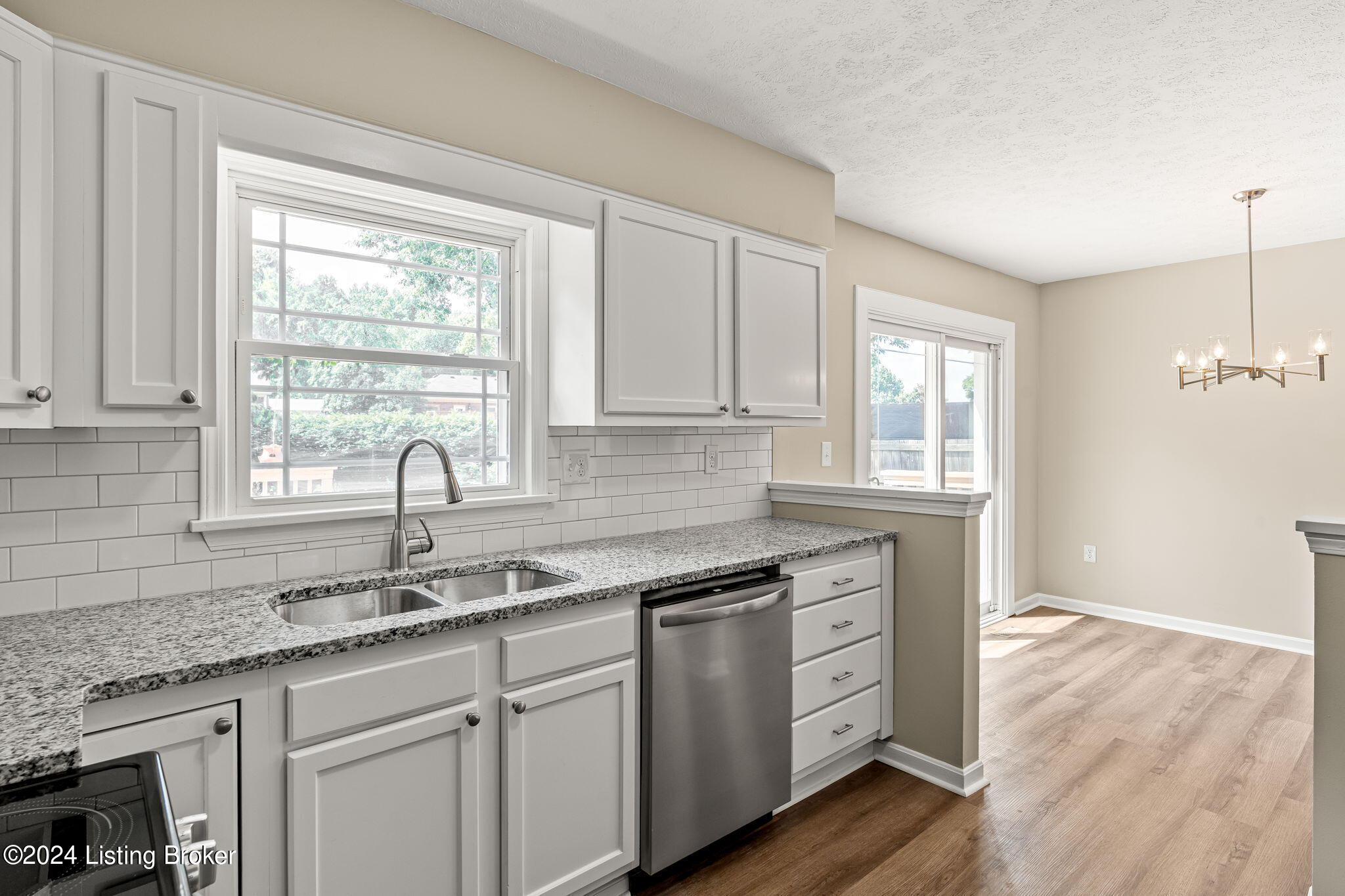 3607 Locklee Road Louisville, KY 40214 - Photo 13 of 40 3607 Locklee Rd (9 of 41)